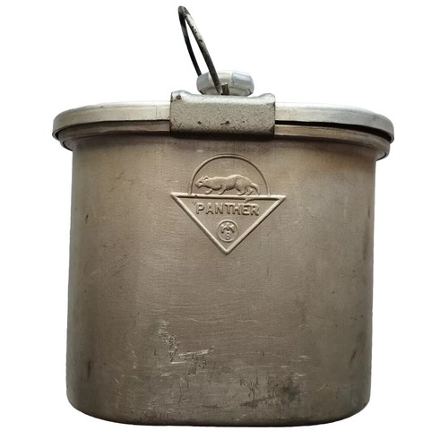 Militärausrüstung